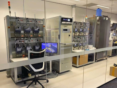 Het laatste nieuws van het bedrijf over GENY levert hoogwaardige 3-fasen energiemeter testbank aan EDMI Brisbane R&D Center, die wereldwijde samenwerking bevordert